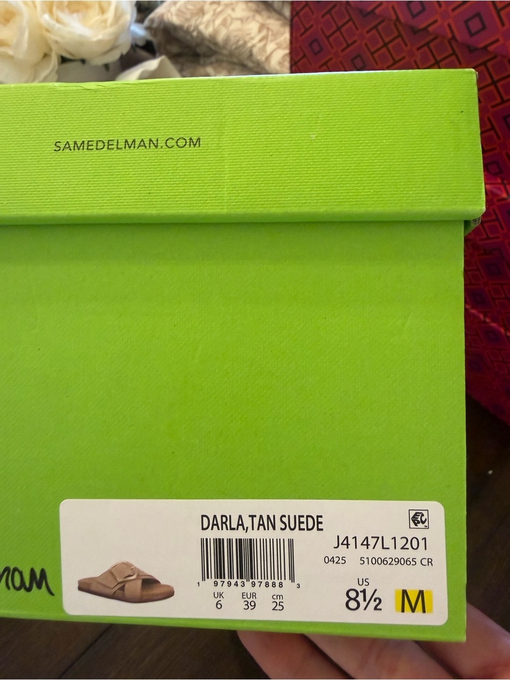 NIB Sam Edelman Darla Tan Suede Slide Sandals with Gold Buckle SZ 8.5 - Picture 9 of 9